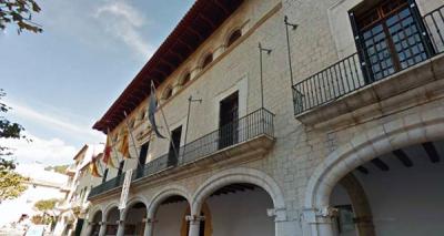 L'Ajuntament baixa un 7% la taxa de fems i aprova la reducció de més del 65% del deute municipal